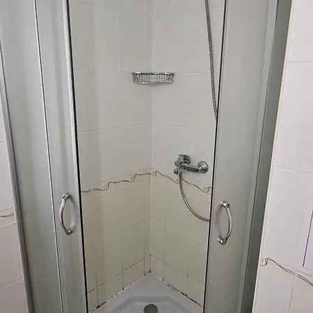 Rainbow 2 6 Apartman *