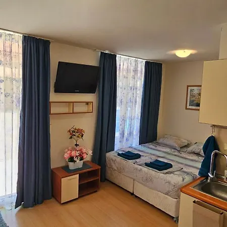 Rainbow 2 6 Apartman Napospart
